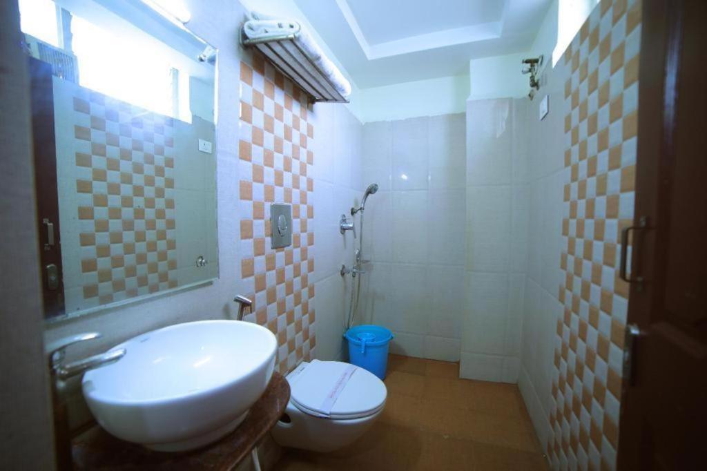 Hotel Way Inn Grand Tirupati Exterior foto