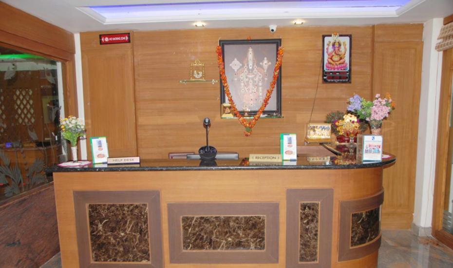 Hotel Way Inn Grand Tirupati Exterior foto