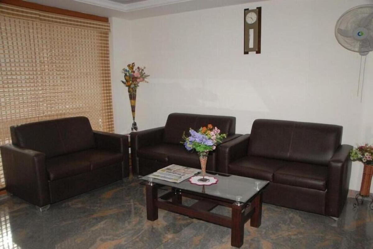 Hotel Way Inn Grand Tirupati Exterior foto